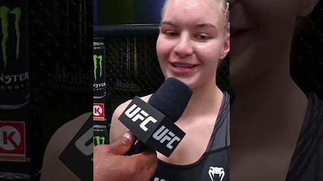 Виктория Дудакова: «Рассчитывала на финиш в первом раунде — так и получилось» #UFCVegas77 Виктория Дудакова: «Рассчитывала на финиш в первом раунде — так и получилось» #UFCVegas77