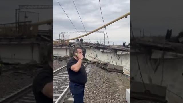 В Смоленской области рухнул мост В Смоленской области рухнул мост