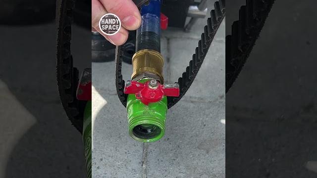 Plumbers, Take Note! A Trick with a Car Engine Belt! #tricks Plumbers, Take Note! A Trick with a Car Engine Belt! #tricks