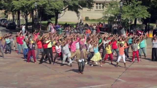 Hezekiah Walker New Video "Every Praise" Hezekiah Walker New Video "Every Praise"