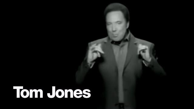 Tom Jones & Mousse T - Sexbomb (Official Music Video) Tom Jones & Mousse T - Sexbomb (Official Music Video)