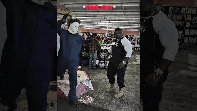 The guy at the end had other plans #prank #skulledit #aura #halloween #halloweenprank #viralvideo The guy at the end had other plans #prank #skulledit #aura #halloween #halloweenprank #viralvideo