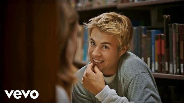 Justin Bieber & BloodPop® - Friends (Official Music Video) Justin Bieber & BloodPop® - Friends (Official Music Video)
