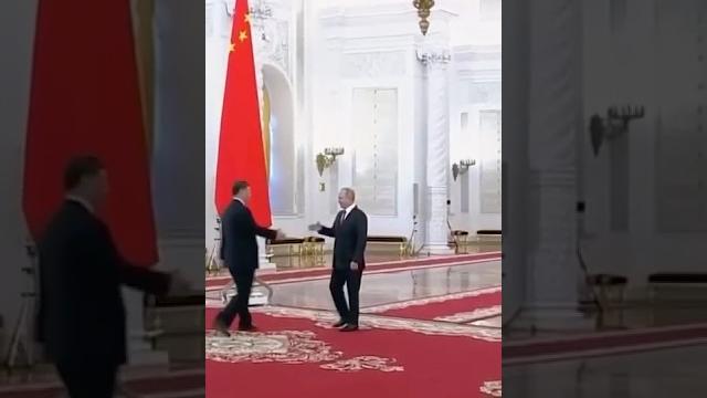 Putin Welcomes China's Xi to Kremlin During Moscow Visit Putin Welcomes China's Xi to Kremlin During Moscow Visit