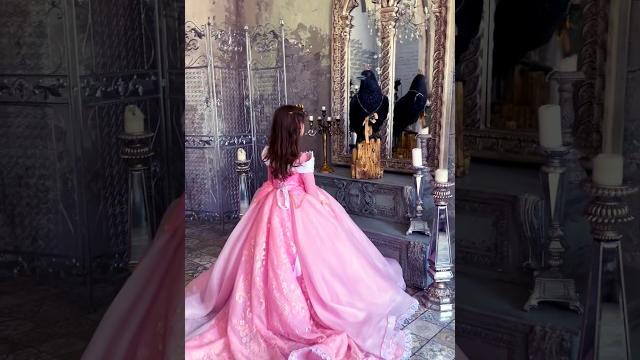 Aurora#sleepingbeauty #disneyprincess #aurora #maleficent #sleepingbeauty #princessdress #cosplay Aurora#sleepingbeauty #disneyprincess #aurora #maleficent #sleepingbeauty #princessdress #cosplay