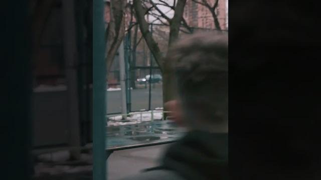 ️Все пацаны когда мимо них проходят девушки.. ️Все пацаны когда мимо них проходят девушки..