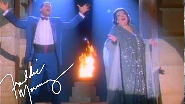 Freddie Mercury & Montserrat Caballé - Barcelona (Original David Mallet Video 1987 Remastered) Freddie Mercury & Montserrat Caballé - Barcelona (Original David Mallet Video 1987 Remastered)