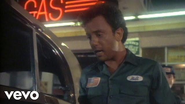 Billy Joel - Uptown Girl (Official Video) Billy Joel - Uptown Girl (Official Video)