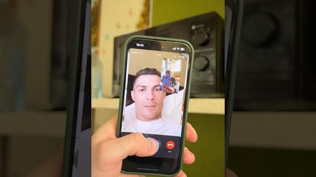Видео звонок с Криштиану Роналду Видео звонок с Криштиану Роналду