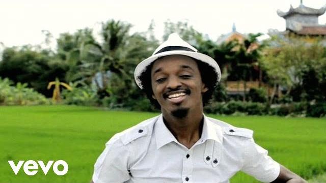 K'NAAN - Wavin' Flag (Coca-Cola Celebration Mix) K'NAAN - Wavin' Flag (Coca-Cola Celebration Mix)