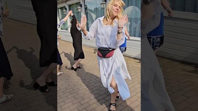 "Вы с нами??!" "Вы с нами??!"