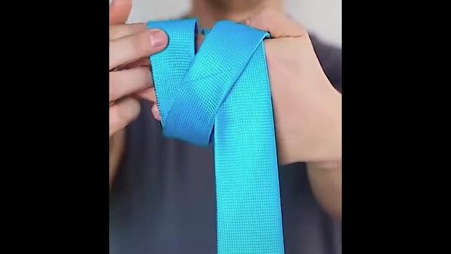 КАК ЗАВЯЗАТЬ ГАЛСТУК ЗА 10 СЕКУНД КАК ЗАВЯЗАТЬ ГАЛСТУК ЗА 10 СЕКУНД