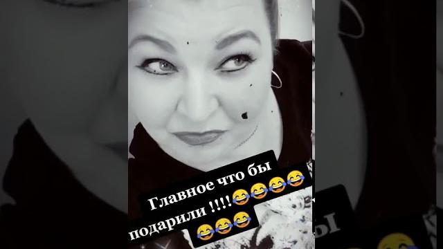Кому дарят цветы 8 марта Кому дарят цветы 8 марта