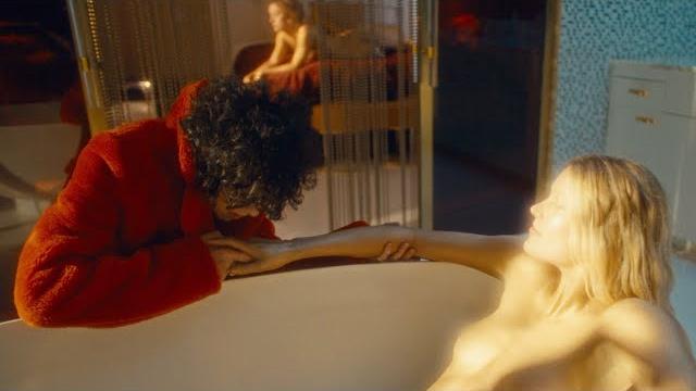LP - Golden (Official Music Video) LP - Golden (Official Music Video)