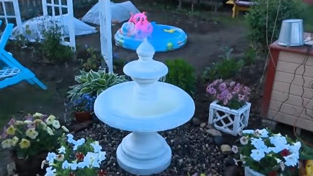 Фонтан для сада моими руками по чертежам с сайта Циркультех. Fountain with women's hands Фонтан для сада моими руками по чертежам с сайта Циркультех. Fountain with women's hands
