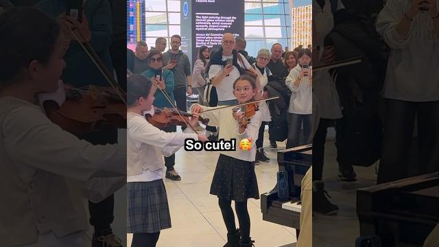 11 and 8-year old PRODIGY SISTERS play Vivaldi Winter with me on the violin in Rome Airport! 11 and 8-year old PRODIGY SISTERS play Vivaldi Winter with me on the violin in Rome Airport!