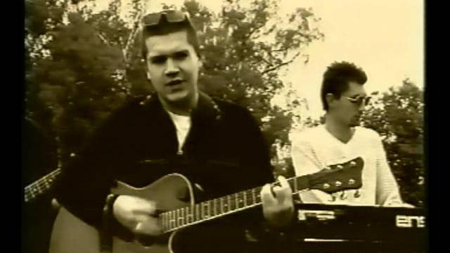 Високосный год - Лучшая песня о любви (видеоклип 1998 года) Високосный год - Лучшая песня о любви (видеоклип 1998 года)