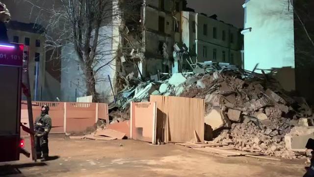 Обрушение дома на Гороховой улице в Петербурге Обрушение дома на Гороховой улице в Петербурге