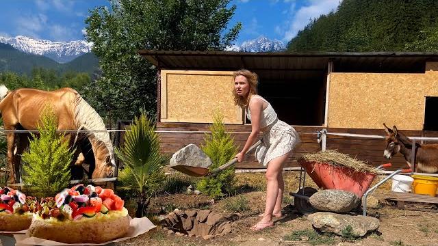 Уехала одна в турецкое село. Сажаю первые деревья и копаю камни, как сумасшедшая! Мечта или безумие? Уехала одна в турецкое село. Сажаю первые деревья и копаю камни, как сумасшедшая! Мечта или безумие?