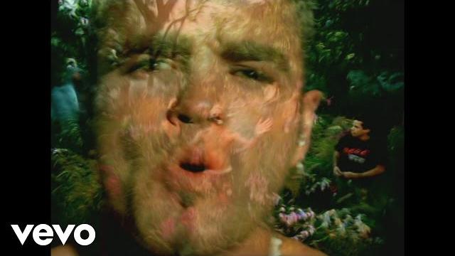 Crazy Town - Butterfly (Official Video) Crazy Town - Butterfly (Official Video)
