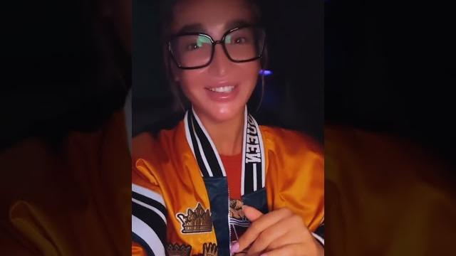Ольга Бузова - за лишний вес буду переживать Ольга Бузова - за лишний вес буду переживать