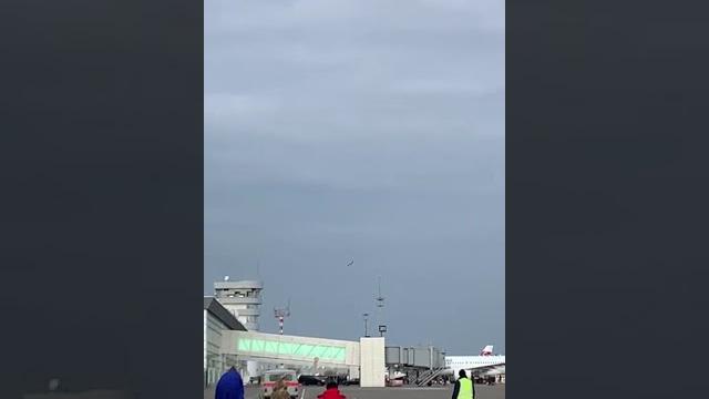 Момент падения самолета вблизи Актау Момент падения самолета вблизи Актау