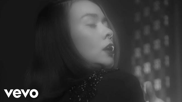 Mitski - Washing Machine Heart Mitski - Washing Machine Heart