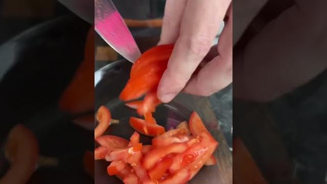 Грузинский салат с куриной печенью Грузинский салат с куриной печенью