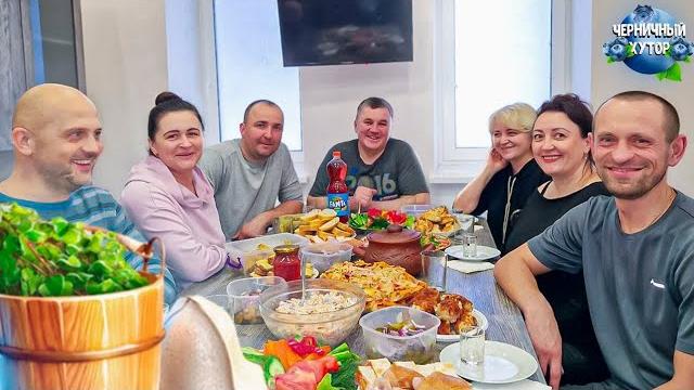 В банный день даже весной по заказу выпадает снег. Птицы на хуторе не будет, думал я ... В банный день даже весной по заказу выпадает снег. Птицы на хуторе не будет, думал я ...