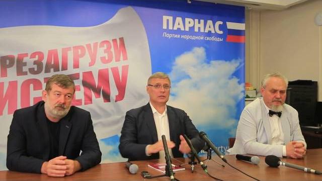 Михаил Касьянов: "Уже поздно!" Михаил Касьянов: "Уже поздно!"