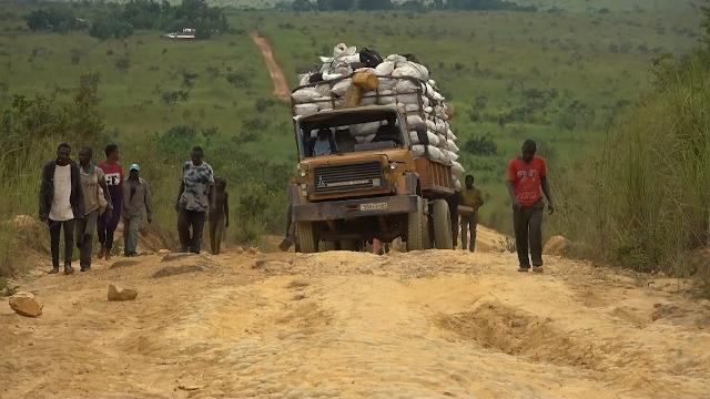 Surviving the Congo River: A Journey Like No Other Surviving the Congo River: A Journey Like No Other