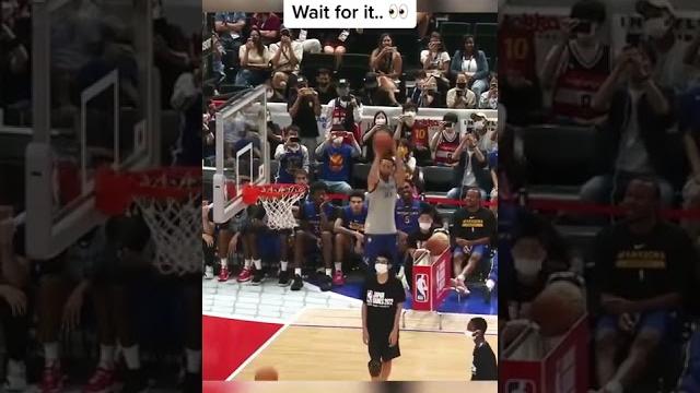 Steph Curry did a no-look shot during the 3-Point contest in Japan Steph Curry did a no-look shot during the 3-Point contest in Japan