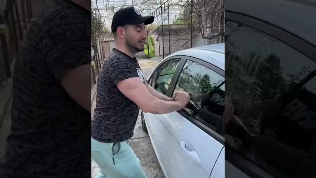 Захлопнулись ключи в машине? Захлопнулись ключи в машине?