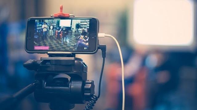 Live stream прямой эфир с телефона качественный звук. Прямая трансляция на ютуб с телефона Live stream прямой эфир с телефона качественный звук. Прямая трансляция на ютуб с телефона