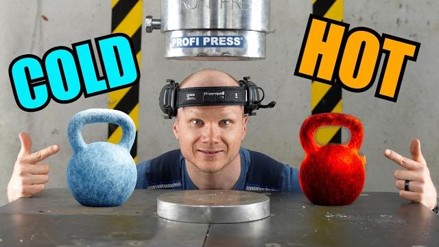 Crushing Kettlebell with 300 Ton Hydraulic Press Crushing Kettlebell with 300 Ton Hydraulic Press