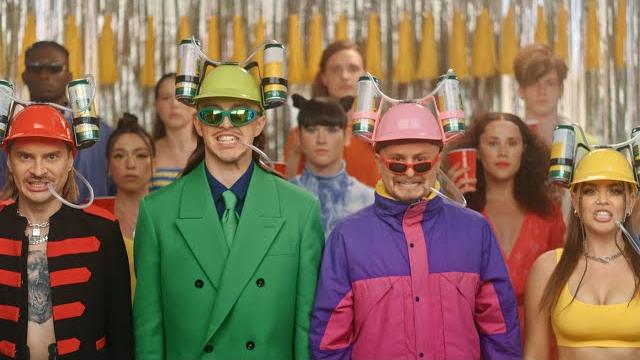 OLIVER TREE & LITTLE BIG - TURN IT UP (FEAT. TOMMY CASH) OLIVER TREE & LITTLE BIG - TURN IT UP (FEAT. TOMMY CASH)
