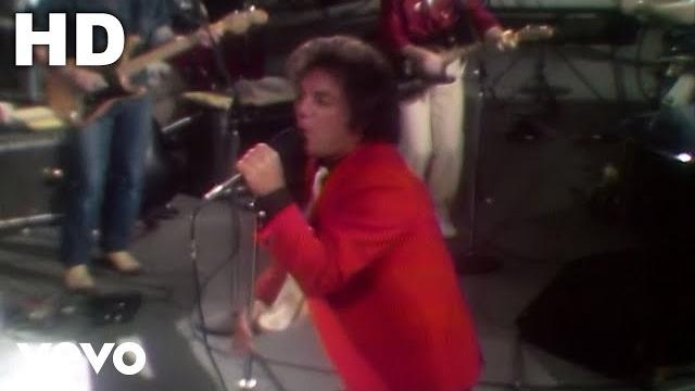 Billy Joel - It's Still Rock and Roll to Me (Official HD Video) Billy Joel - It's Still Rock and Roll to Me (Official HD Video)