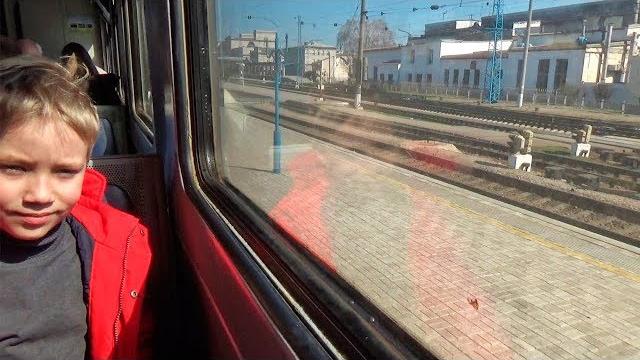 ЭЛЕКТРИЧКА и МЕТРО - Что быстрее? Покатаемся на поезде и на метро и проверим. Видео для детей ЭЛЕКТРИЧКА и МЕТРО - Что быстрее? Покатаемся на поезде и на метро и проверим. Видео для детей