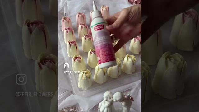 Зефирные тюльпаны. Тюльпаны из зефира. Зефирные тюльпаны. Тюльпаны из зефира.