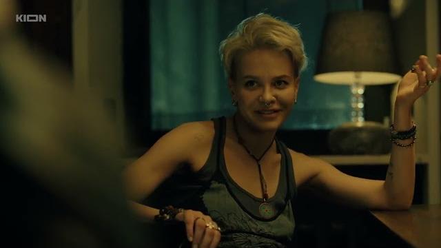 Бег улиток. 1 сезон 3 серия (2021) Бег улиток. 1 сезон 3 серия (2021)
