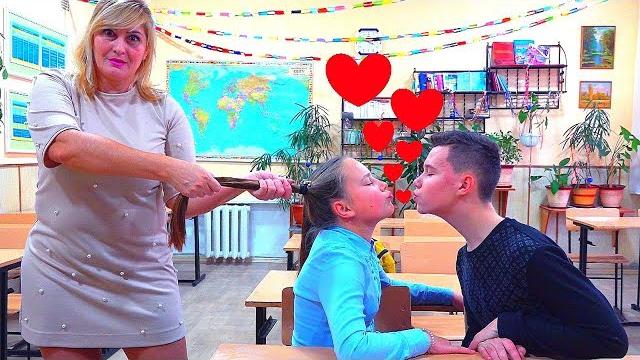 ИСПОРЧЕННЫЙ ПОЦЕЛУЙ!!!УЧИЛКА ЗАСТУКАЛА!!! ИСПОРЧЕННЫЙ ПОЦЕЛУЙ!!!УЧИЛКА ЗАСТУКАЛА!!!