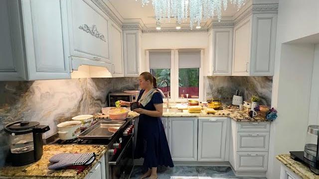 Погода испортила нам все планы. Такого мы не ожидали. Готовим сытный ужин и сладкий десерт. Погода испортила нам все планы. Такого мы не ожидали. Готовим сытный ужин и сладкий десерт.