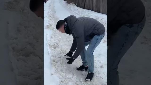 Мотоблок и насадка снегоуборщик, а может кидать мокрый снег? #обзор #снегоуборщик #мотоблок #трактор Мотоблок и насадка снегоуборщик, а может кидать мокрый снег? #обзор #снегоуборщик #мотоблок #трактор