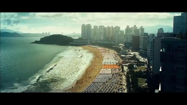 Фильм «Приливная волна» Основная сцена цунами Фильм «Приливная волна» Основная сцена цунами
