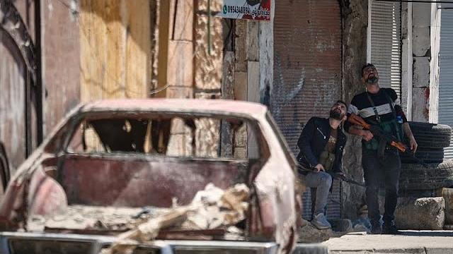 В Сирии в ходе столкновений между друзами и проправительственными силами убиты 14 человек В Сирии в ходе столкновений между друзами и проправительственными силами убиты 14 человек