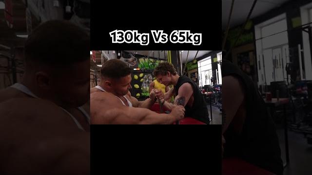 130kg vs 65kg Полное видео на канале #armwrestling 130kg vs 65kg Полное видео на канале #armwrestling