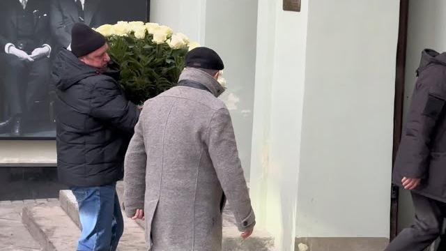ЦЕРЕМОНИЯ ПРОЩАНИЯ С АКТРИСОЙ ЕВГЕНИЕЙ ДОБРОВОЛЬСКОЙ | МХТ им.Чехова 14 января 2025г. ЦЕРЕМОНИЯ ПРОЩАНИЯ С АКТРИСОЙ ЕВГЕНИЕЙ ДОБРОВОЛЬСКОЙ | МХТ им.Чехова 14 января 2025г.
