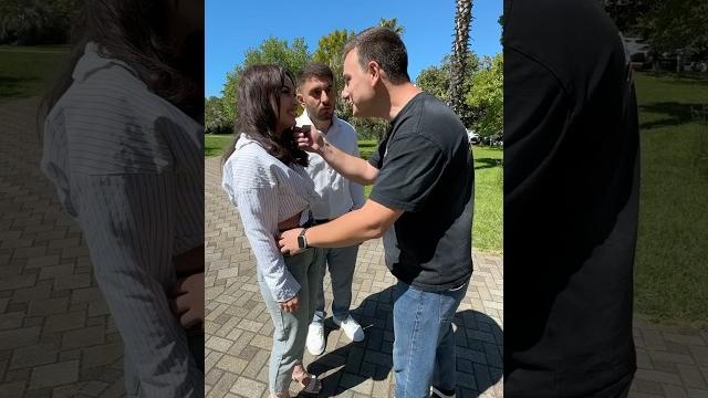 Когда девушки и парни встречают знакомых  Сао и Вита однажды в Сочи #юмор #сочи #прикол Когда девушки и парни встречают знакомых  Сао и Вита однажды в Сочи #юмор #сочи #прикол