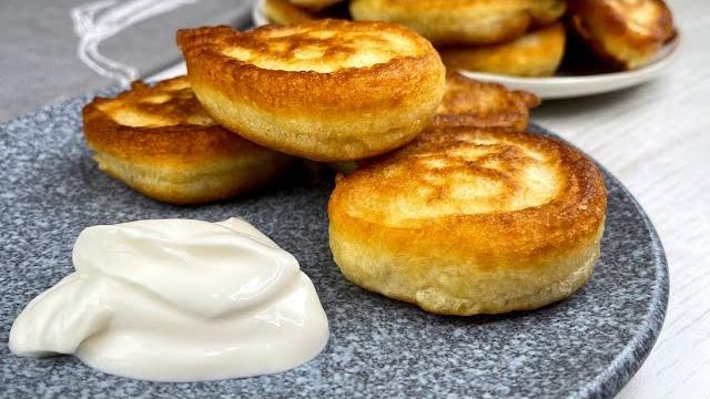 Пышные ОЛАДЬИ на кефире! Оладьи всегда получаются пышными и не опадают (1000 раз проверенный рецепт) Пышные ОЛАДЬИ на кефире! Оладьи всегда получаются пышными и не опадают (1000 раз проверенный рецепт)