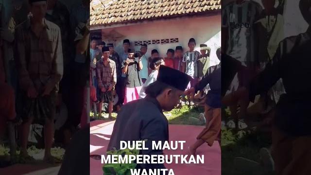 Duel carok memperebutkan wanita Duel carok memperebutkan wanita